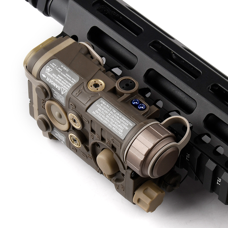 タクティカルNGALダミーナイロンバッテリーケースモデルエア - Military Grade Case のレビューと価格