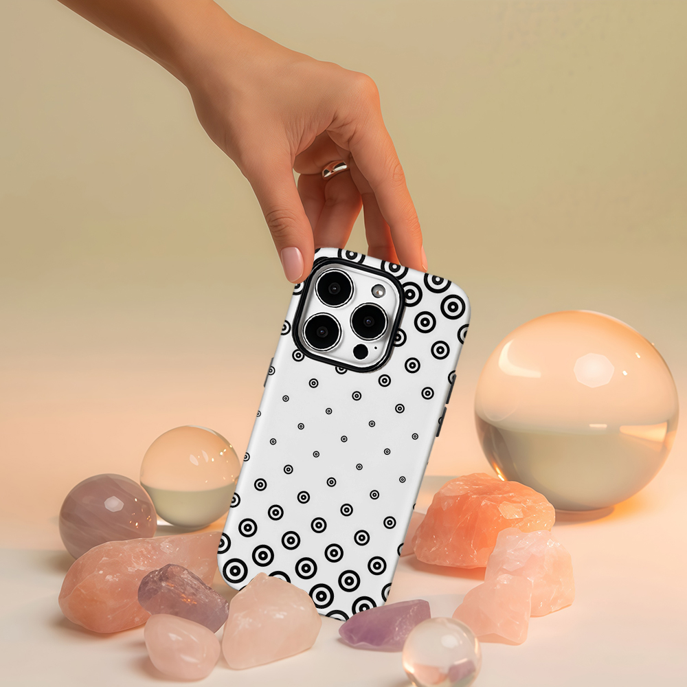 黒白ターゲットドット柄iPhoneケース iPhone 17 - Phone Cases Target のレビューと価格
