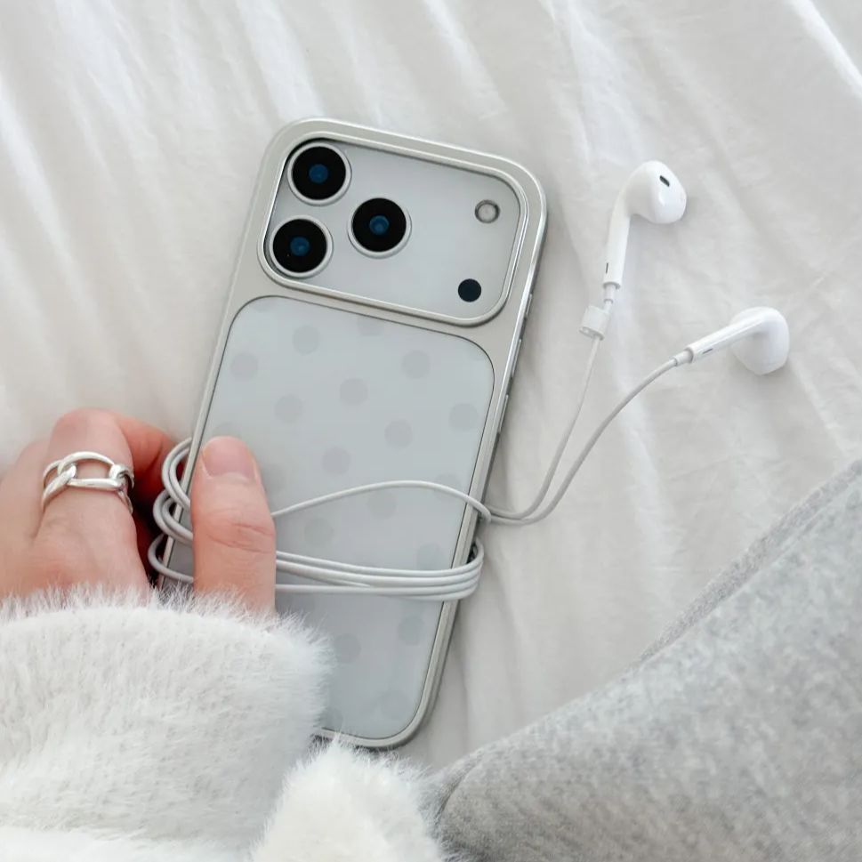 韓国風ミニマリストブルー水玉模様iPhoneケース（iPho - Phone Cases Polka Dot のレビューと価格